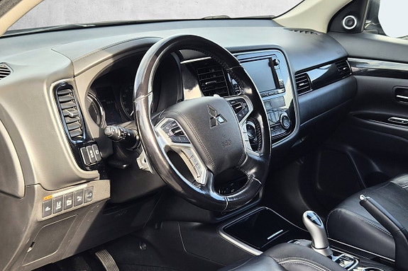 Mitsubishi Outlander 16 of 30