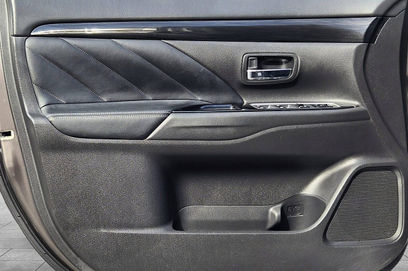 Mitsubishi Outlander 14 of 30