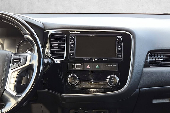 Mitsubishi Outlander 24 of 30
