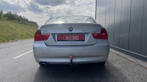 BMW 320d 5 of 5
