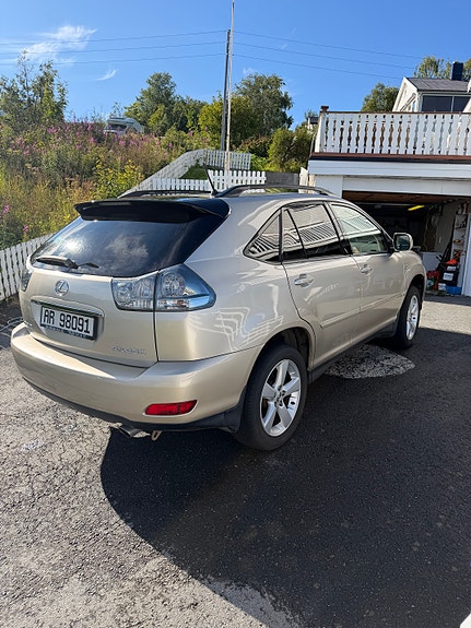 Lexus RX300 3 of 5