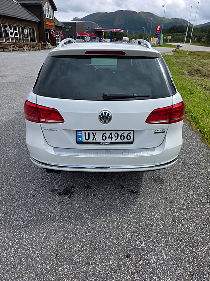 Volkswagen Passat 4 of 5