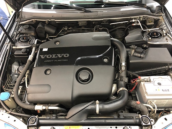 Volvo V40 20 of 24