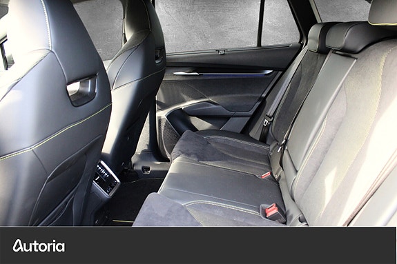 Skoda Enyaq 18 of 26