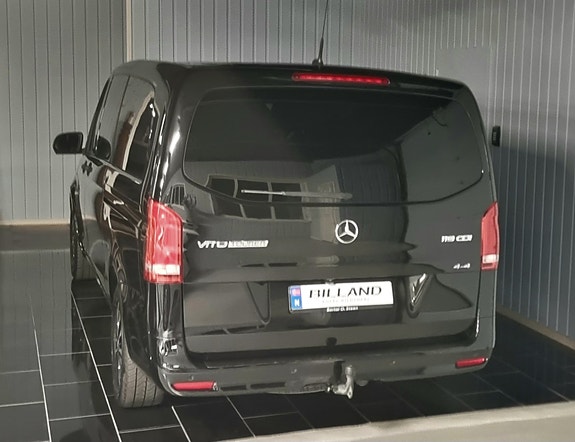 Mercedes-Benz Vito 119 17 of 30