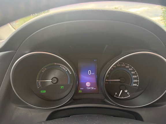 Toyota Auris 16 of 19