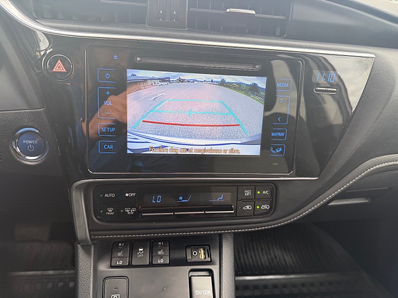 Toyota Auris 19 of 19