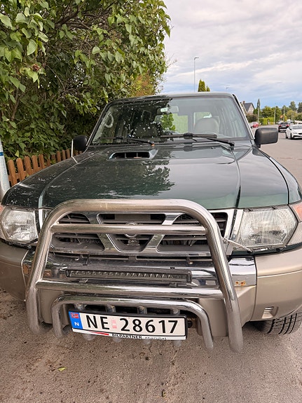 Nissan Patrol 2 of 30