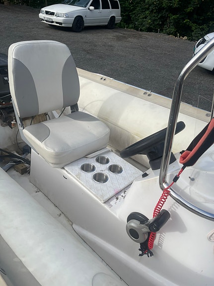Suzumar RIB 25hk 8 of 12