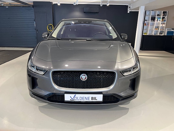 Jaguar I-PACE 4 of 5