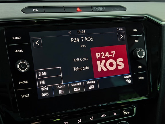 Volkswagen Passat 26 of 30
