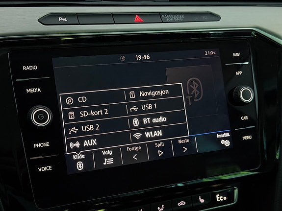 Volkswagen Passat 27 of 30