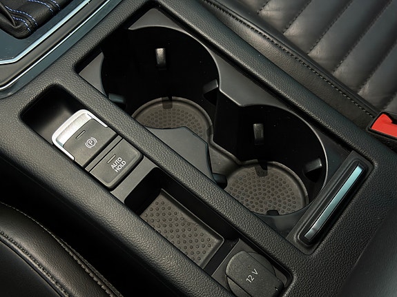 Volkswagen Passat 20 of 30