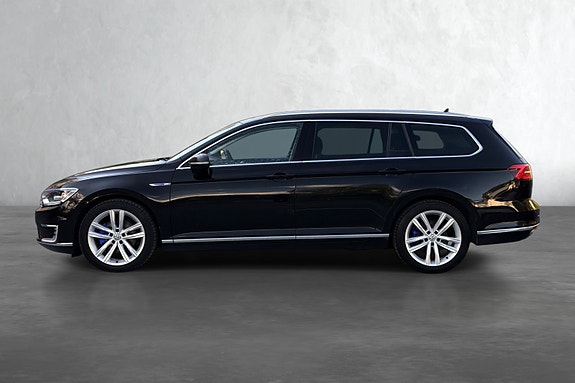 Volkswagen Passat 4 of 5