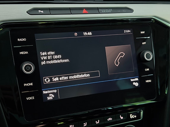Volkswagen Passat 28 of 30