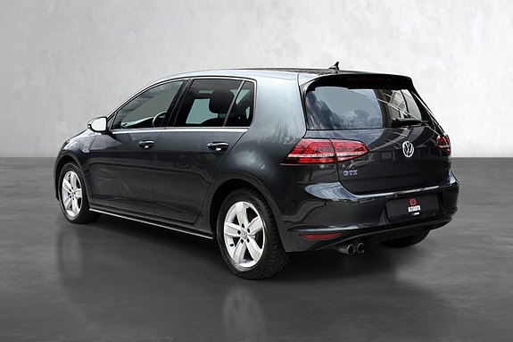 Volkswagen Golf VII 5 of 5