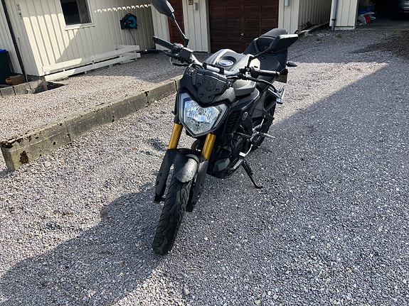 Yamaha MT-125 3 of 5