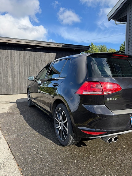 Volkswagen Golf VII 4 of 5