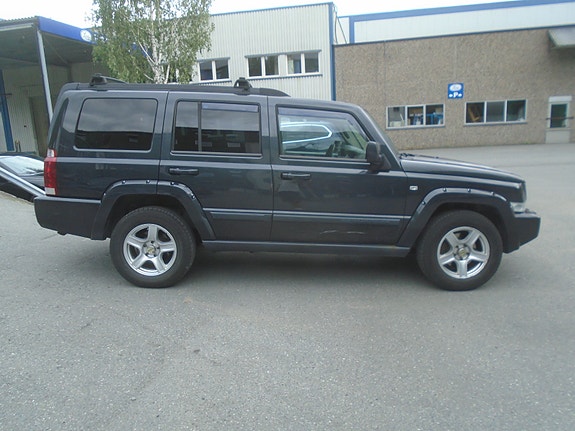 Jeep Commander 5 of 5