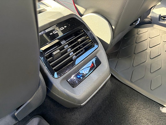 Volkswagen ID.5 GTX 27 of 30