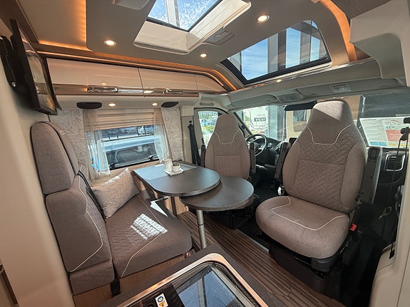 Malibu Van 640 Comfort GT Skyview / 180 HK / 9-trinns automat 12 of 30