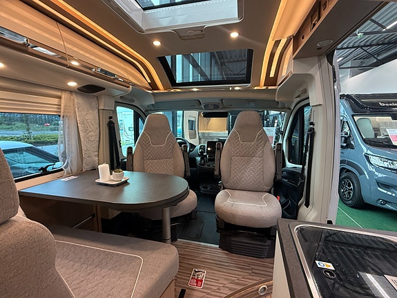 Malibu Van 640 Comfort GT Skyview / 180 HK / 9-trinns automat 11 of 30