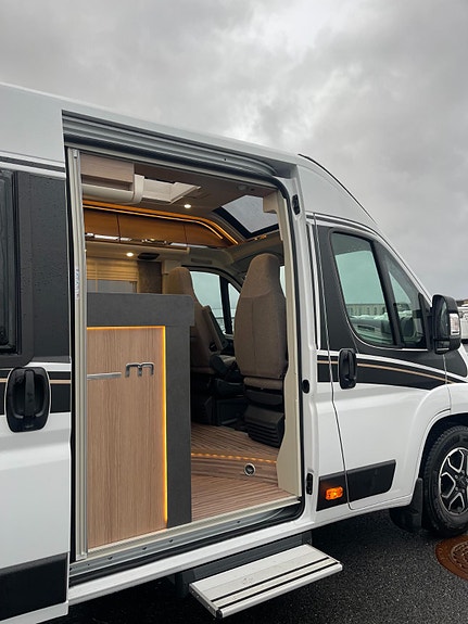 Malibu Van 640 Comfort GT Skyview / 180 HK / 9-trinns automat 8 of 30