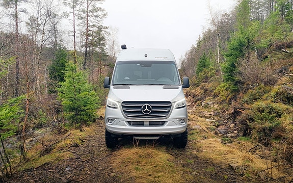Innova Roadtrip 595L / Mercedes 190HK 4x4 / Demobil / Førerkort kl B / Solcelle/ Be om unik pris 2 of 30