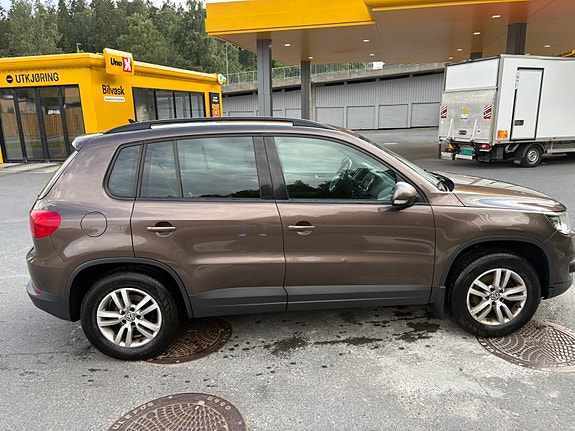 Volkswagen Tiguan 5 of 5