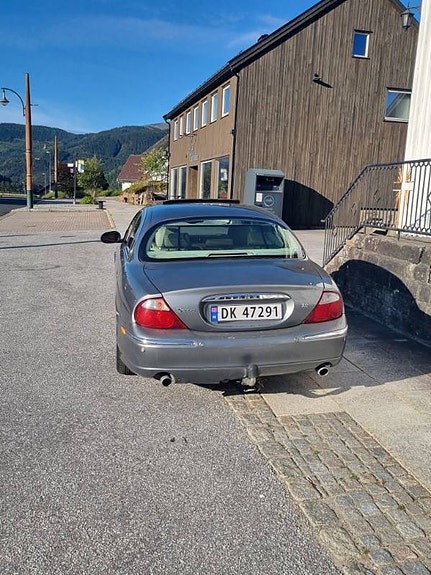 Jaguar S-TYPE 3 of 13