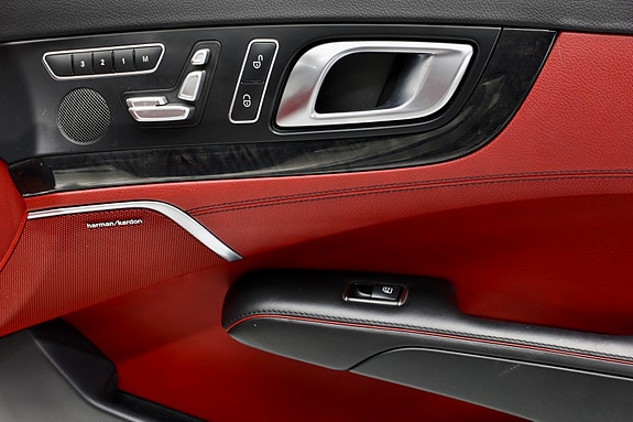 Mercedes-Benz SL63 14 of 14
