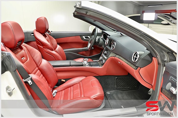 Mercedes-Benz SL63 2 of 14