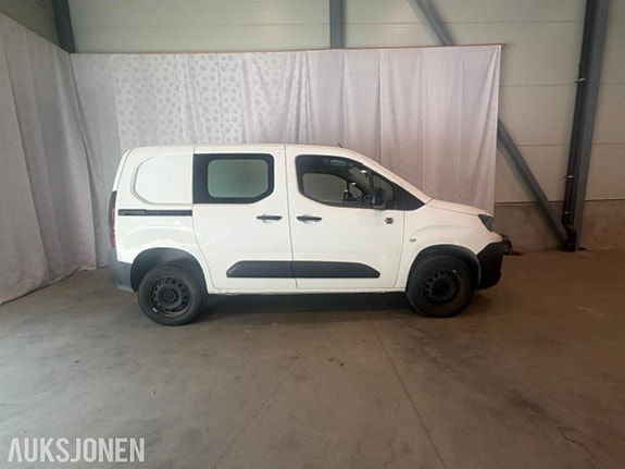 Peugeot Partner 8 of 19