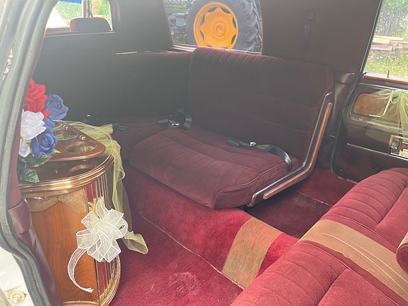 Lincoln Town Car 23 of 29