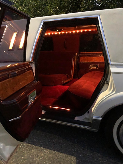 Lincoln Town Car 11 of 29