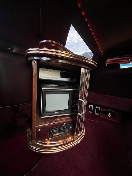 Lincoln Town Car 17 of 29