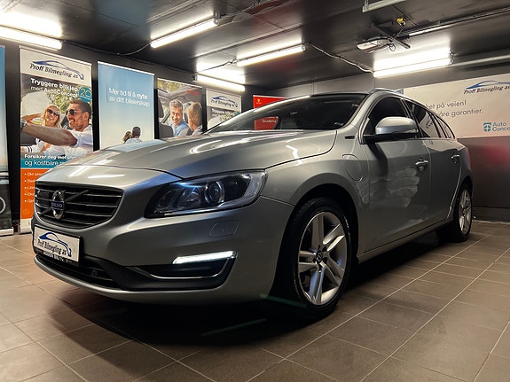 Volvo V60 4 of 5