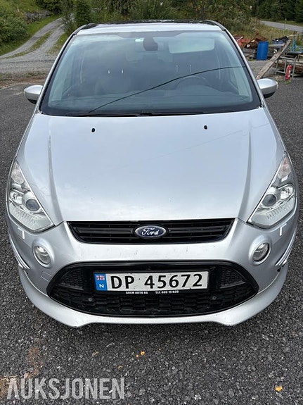 Ford S-MAX 2 of 5