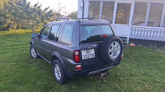 Land Rover Freelander 2 of 5
