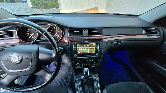 Skoda Superb 4 of 5