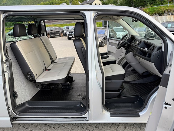 Volkswagen Transporter 9 of 10