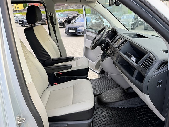 Volkswagen Transporter 8 of 10