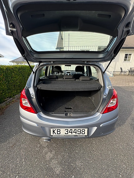 Opel Corsa 8 of 8
