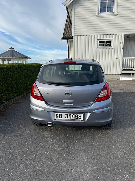 Opel Corsa 3 of 8