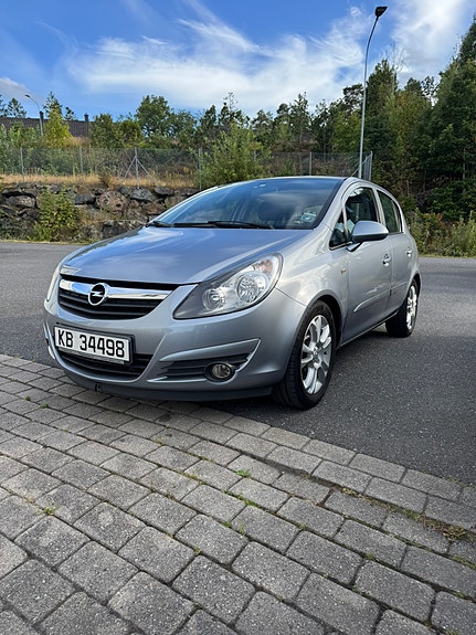 Opel Corsa 4 of 8