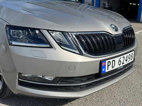 Skoda Octavia 4 of 5