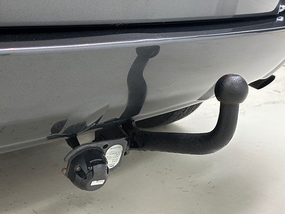 Toyota RAV4 22 of 30