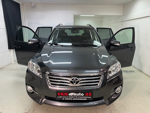 Toyota RAV4 9 of 30