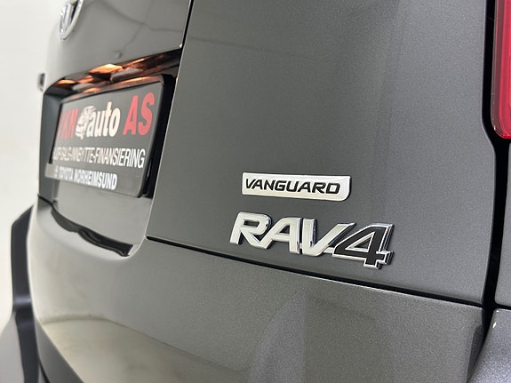 Toyota RAV4 21 of 30
