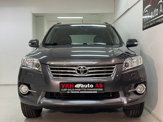 Toyota RAV4 5 of 30